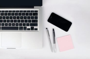 How to write a Facebook bio? 20 creative examples How to write a Facebook bio? 20 examples