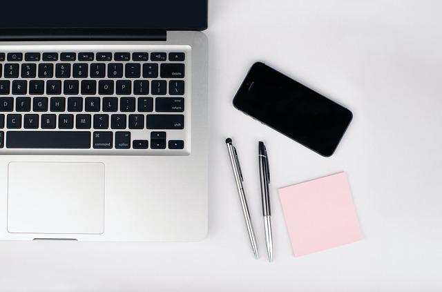 How to write a Facebook bio? 20 creative examples How to write a Facebook bio? 20 examples